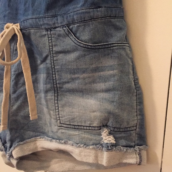 DANCE & MARVEL Denim Shorts Jumper - Picture 2 of 9